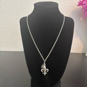 Ferrara Fleur De Lis Petite Necklace